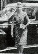 王炳南的德国妻子Anneliese
                                  Martens，根据曾旭白的着作，为战时的“单身汉”提供特殊的一对一服务，从而赢得了美国人的心。